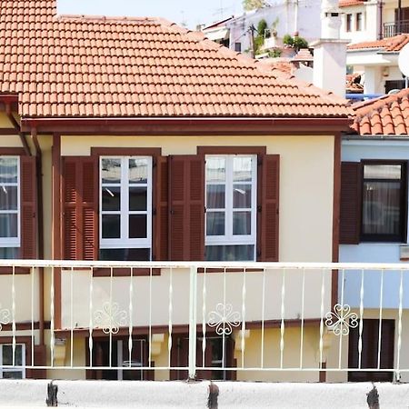 Spacious Apartment In Old Town - Private Parking Thessaloniki Exterior photo