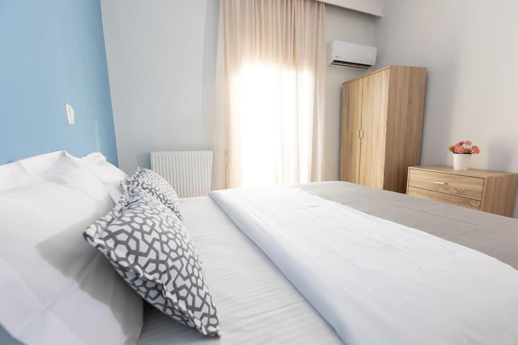 Spacious Apartment In Old Town - Private Parking Thessaloniki Exterior photo